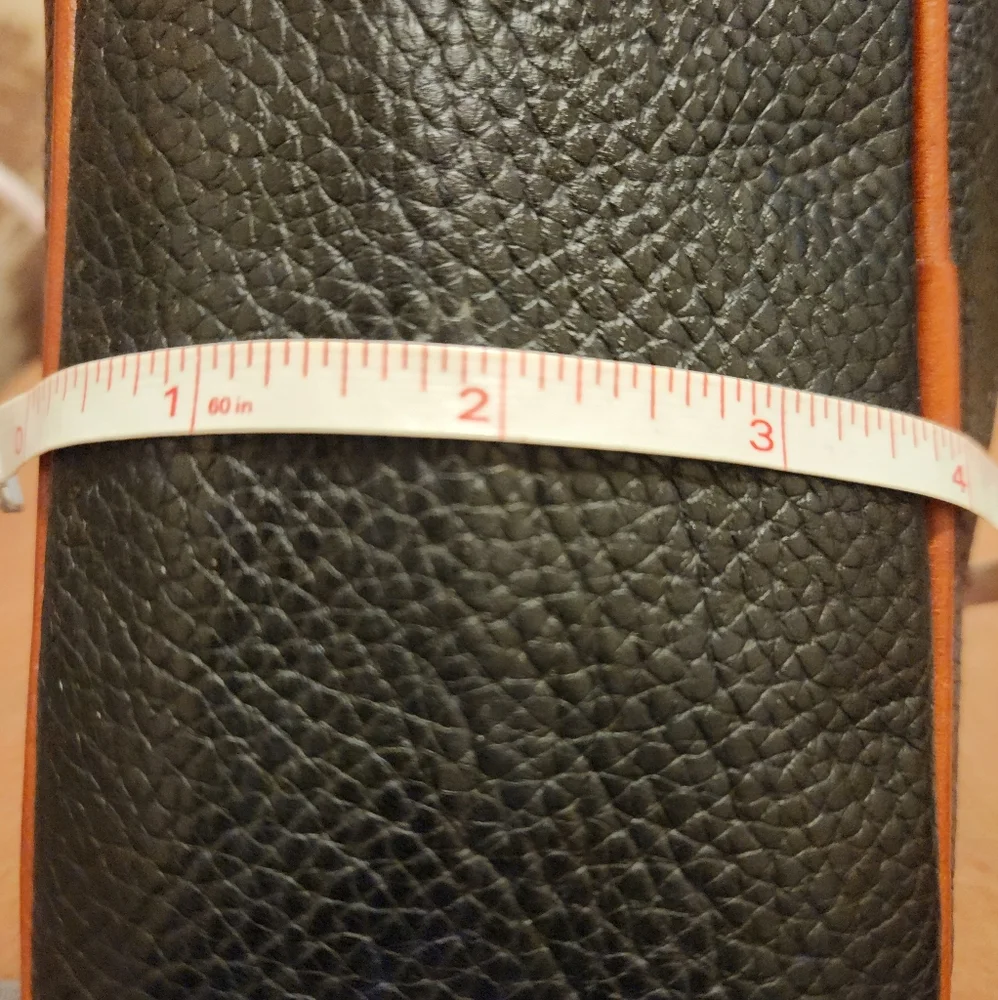 Dooney & Bourke Cross Body Bag - Picture 12 of 12